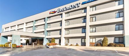 Baymont Inn & Suites Arlington Exterior