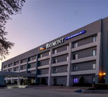 Baymont Inn & Suites Arlington Exterior