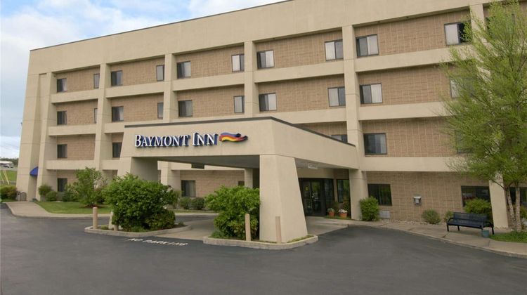 Baymont Inn & Suites Corbin Exterior
