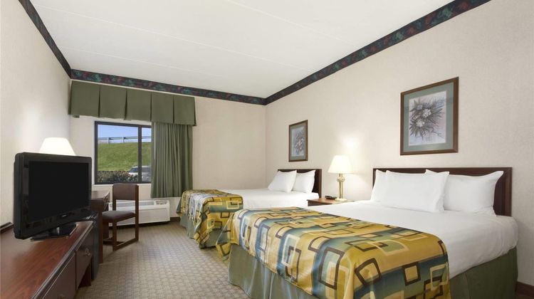 Baymont Inn & Suites Corbin Room