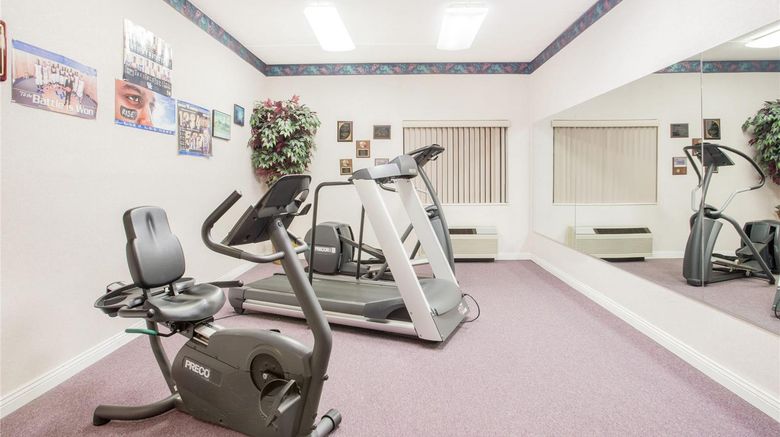 <b>Baymont Inn & Suites Corbin Health</b>. Images powered by <a href="https://iceportal.shijigroup.com/" title="IcePortal" target="_blank">IcePortal</a>.