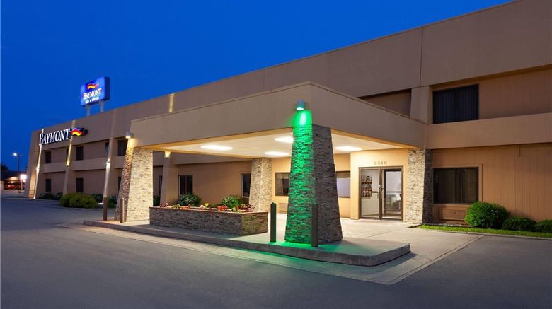 <b>Baymont Inn & Suites Green Bay Exterior</b>. Images powered by <a href="https://iceportal.shijigroup.com/" title="IcePortal" target="_blank">IcePortal</a>.