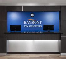 Baymont Inn & Suites Green Bay Lobby