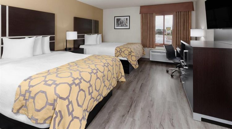 Baymont Inn & Suites Green Bay Room