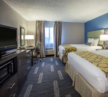 Baymont Inn & Suites Traverse City Room