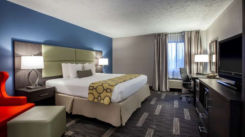 <b>Baymont Inn & Suites Traverse City Room</b>. Images powered by <a href="https://iceportal.shijigroup.com/" title="IcePortal" target="_blank">IcePortal</a>.