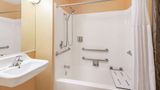 Days Inn & Suites Youngstown/Girard Room