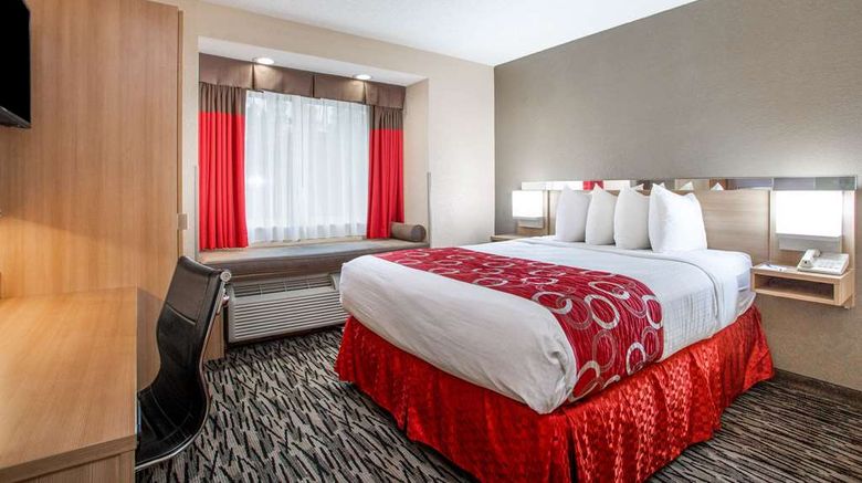 <b>Microtel Inn & Suites by Wyndham Charles Room</b>. Images powered by <a href="https://iceportal.shijigroup.com/" title="IcePortal" target="_blank">IcePortal</a>.