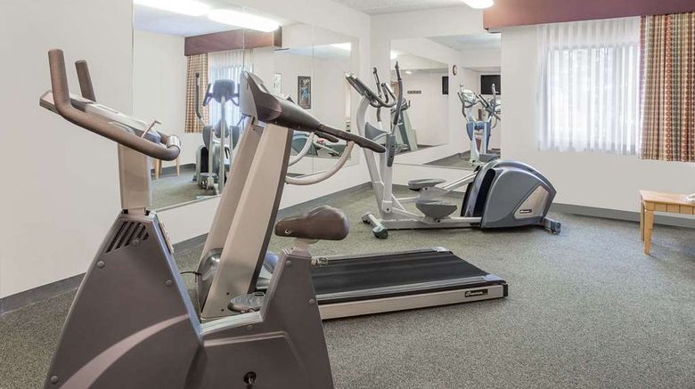 <b>Baymont Inn & Suites Janesville Health</b>. Images powered by <a href="https://iceportal.shijigroup.com/" title="IcePortal" target="_blank">IcePortal</a>.