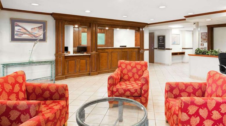 <b>Baymont Inn & Suites Bridgeport Lobby</b>. Images powered by <a href="https://iceportal.shijigroup.com/" title="IcePortal" target="_blank">IcePortal</a>.