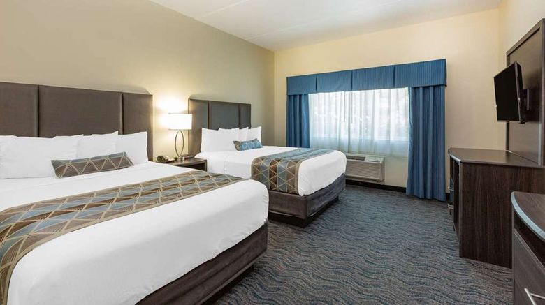 <b>Baymont Inn & Suites Des Moines Airport Suite</b>. Images powered by <a href="https://iceportal.shijigroup.com/" title="IcePortal" target="_blank">IcePortal</a>.