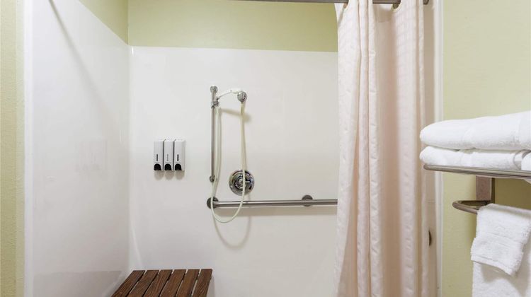 Baymont Inn & Suites Dale Room
