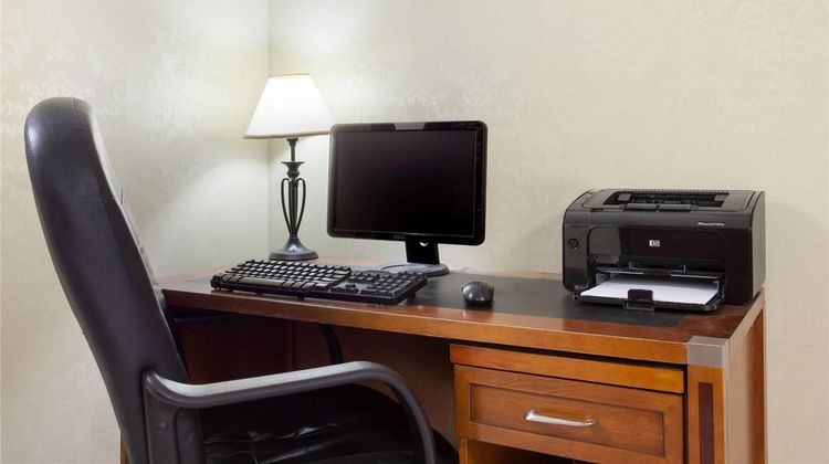 Baymont Inn & Suites Dale Other