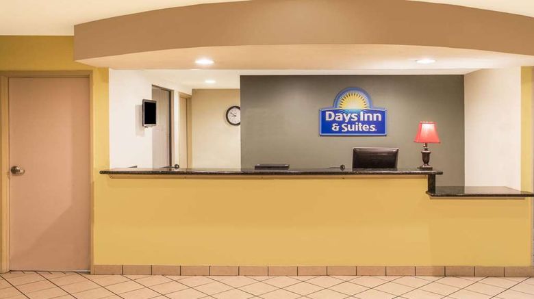 <b>Days Inn & Suites Thibodaux Lobby</b>. Images powered by <a href="https://iceportal.shijigroup.com/" title="IcePortal" target="_blank">IcePortal</a>.