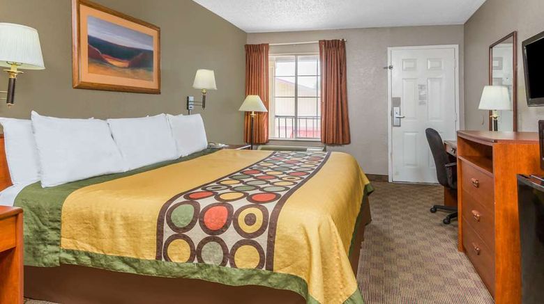 <b>Super 8 by Wyndham Metairie Room</b>. Images powered by <a href="https://iceportal.shijigroup.com/" title="IcePortal" target="_blank">IcePortal</a>.