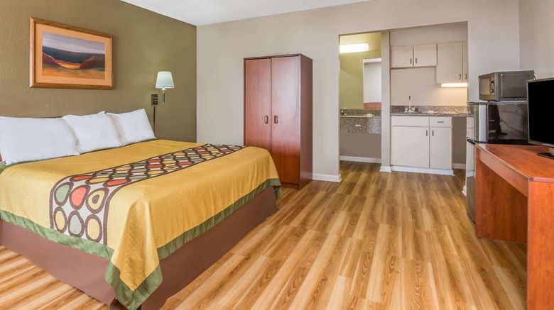 <b>Super 8 by Wyndham Metairie Suite</b>. Images powered by <a href="https://iceportal.shijigroup.com/" title="IcePortal" target="_blank">IcePortal</a>.
