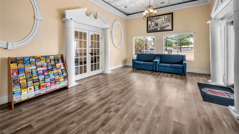<b>Super 8 by Wyndham Metairie Lobby</b>. Images powered by <a href="https://iceportal.shijigroup.com/" title="IcePortal" target="_blank">IcePortal</a>.