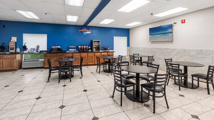 Baymont Inn & Suites Lawrence Other