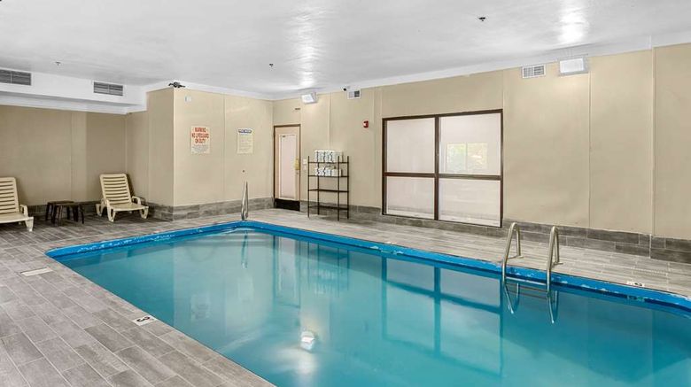 <b>Baymont Inn & Suites Lawrence Pool</b>. Images powered by <a href="https://iceportal.shijigroup.com/" title="IcePortal" target="_blank">IcePortal</a>.
