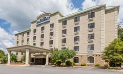 Baymont Inn & Suites Asheville/Biltmore