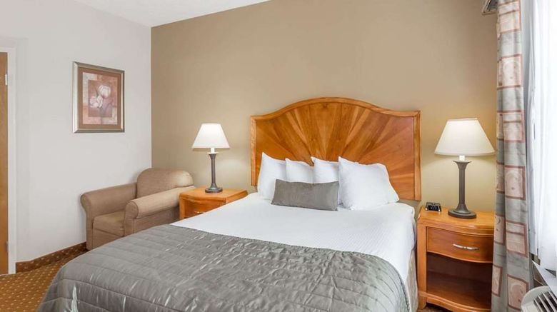<b>Baymont Inn & Suites Asheville/Biltmore Room</b>. Images powered by <a href="https://iceportal.shijigroup.com/" title="IcePortal" target="_blank">IcePortal</a>.