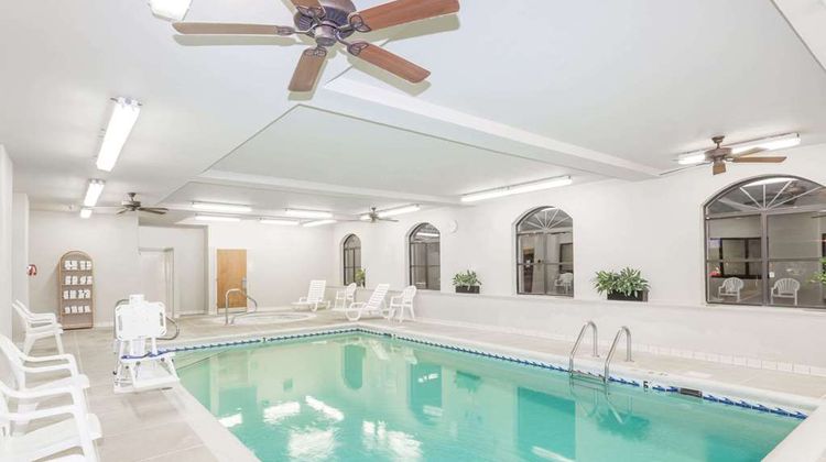Baymont Inn & Suites Asheville/Biltmore Pool