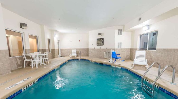 Super 8  Rolla Pool