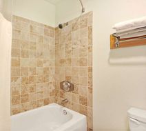 Travelodge Seattle North of Downtown Room