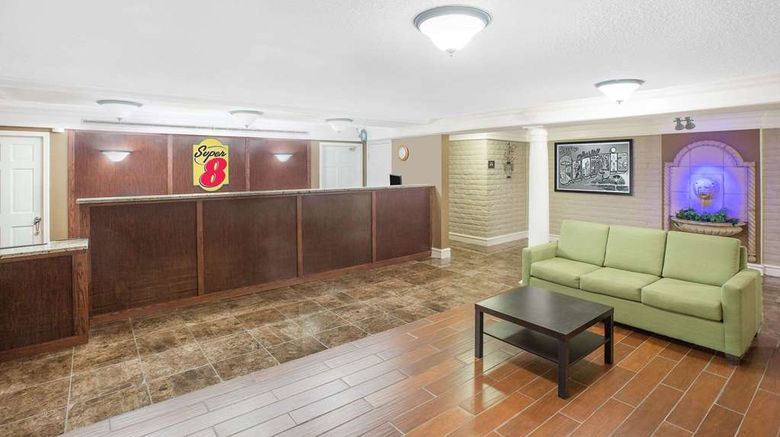 <b>Super 8 Austell/Six Flags Lobby</b>. Images powered by <a href="https://iceportal.shijigroup.com/" title="IcePortal" target="_blank">IcePortal</a>.