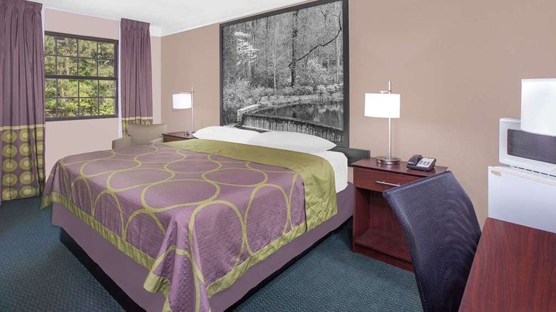 <b>Super 8 Austell/Six Flags Room</b>. Images powered by <a href="https://iceportal.shijigroup.com/" title="IcePortal" target="_blank">IcePortal</a>.
