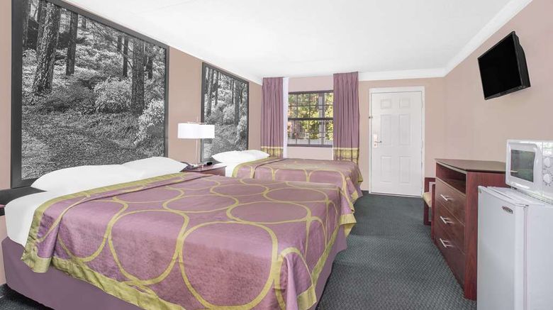 <b>Super 8 Austell/Six Flags Room</b>. Images powered by <a href="https://iceportal.shijigroup.com/" title="IcePortal" target="_blank">IcePortal</a>.