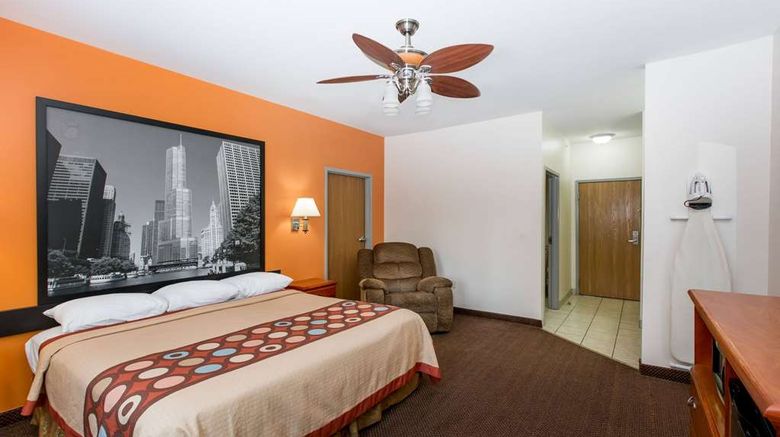 <b>Super 8 Salina Room</b>. Images powered by <a href="https://iceportal.shijigroup.com/" title="IcePortal" target="_blank">IcePortal</a>.