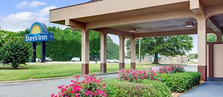 Days Inn Wilson Exterior