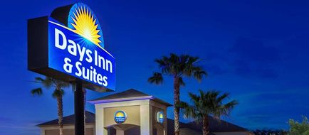 Days Inn & Suites Huntsville Exterior
