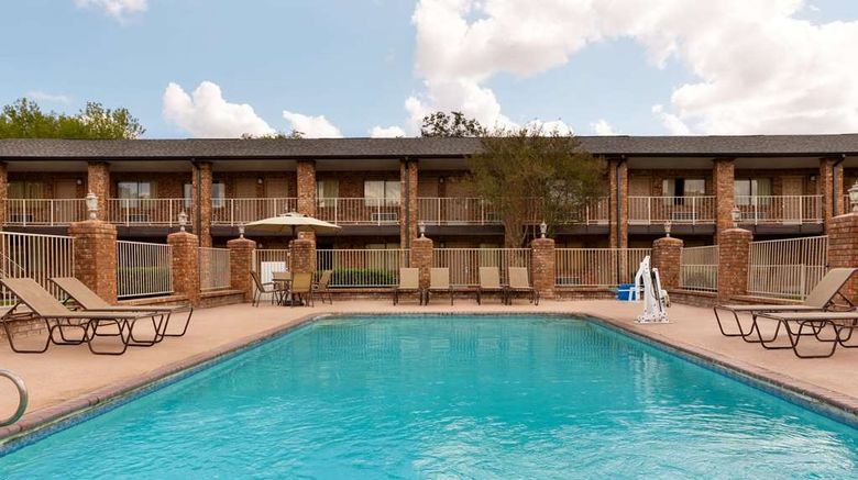 <b>Super 8 Universal City Pool</b>. Images powered by <a href="https://iceportal.shijigroup.com/" title="IcePortal" target="_blank">IcePortal</a>.