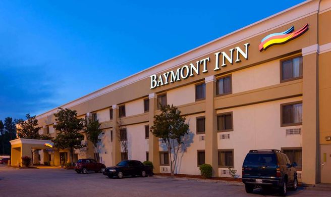 Baymont Inn & Suites Memphis East Exterior
