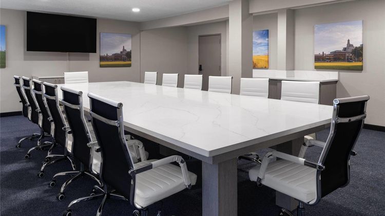 Baymont by Wyndham Davenport Meeting