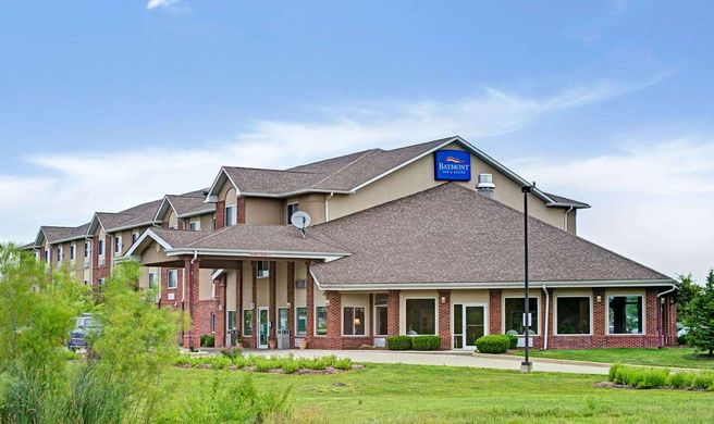 Baymont Inn & Suites Indianapolis Exterior