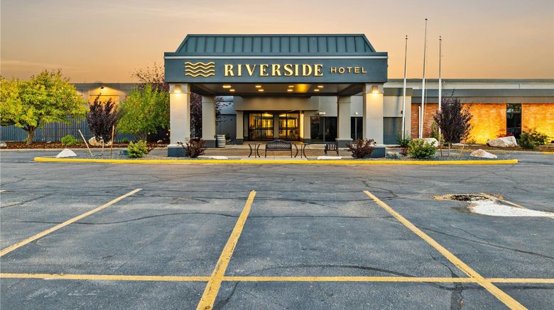 <b>Riverside Hotel And Conference Center Exterior</b>. Images powered by <a href="https://iceportal.shijigroup.com/" title="IcePortal" target="_blank">IcePortal</a>.