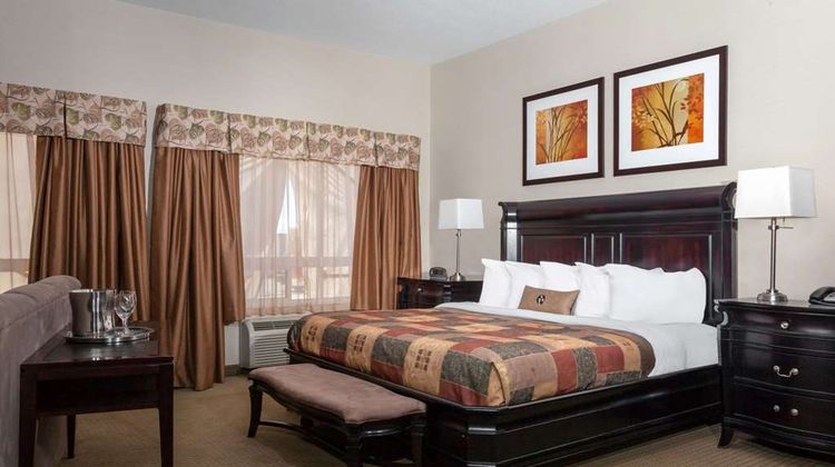 Ramada Weyburn Suite