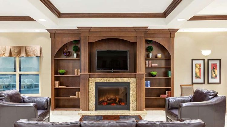 Ramada Weyburn Lobby