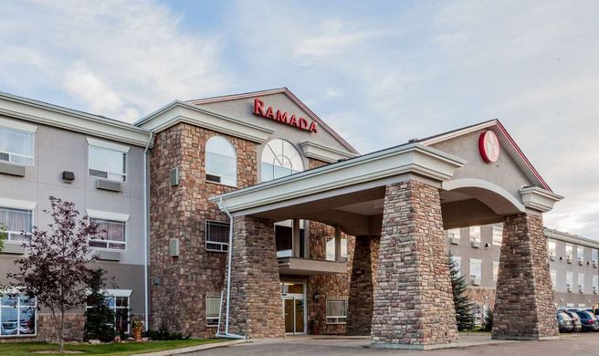 Ramada Westlock Exterior
