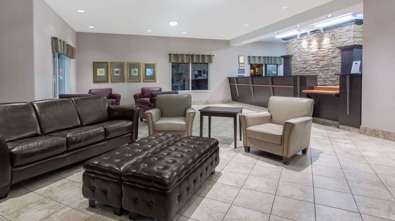 <b>Ramada Brooks Lobby</b>. Images powered by <a href="https://iceportal.shijigroup.com/" title="IcePortal" target="_blank">IcePortal</a>.