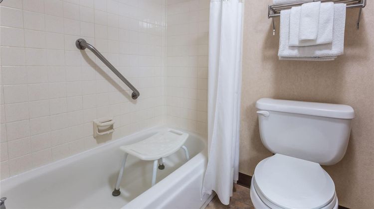 Travelodge Pioneer Villa Room