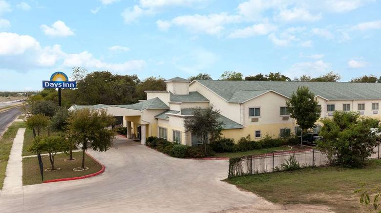 <b>Days Inn San Antonio at Palo Alto Exterior</b>. Images powered by <a href="https://iceportal.shijigroup.com/" title="IcePortal" target="_blank">IcePortal</a>.