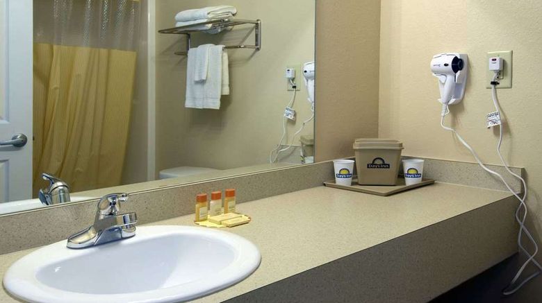 <b>Days Inn Of Centre Room</b>. Images powered by <a href="https://iceportal.shijigroup.com/" title="IcePortal" target="_blank">IcePortal</a>.