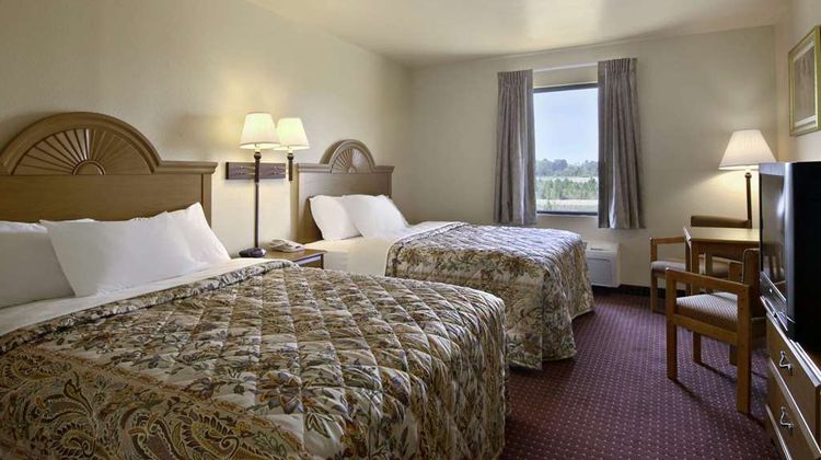 Days Inn Of Centre Room