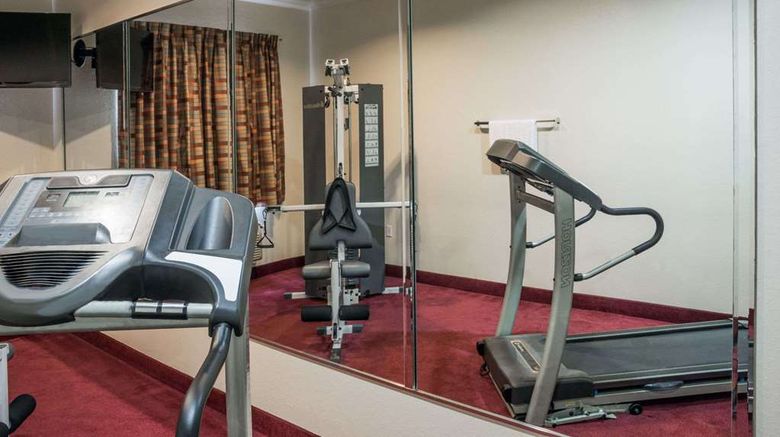 <b>Super 8 Brookshire Health</b>. Images powered by <a href="https://iceportal.shijigroup.com/" title="IcePortal" target="_blank">IcePortal</a>.