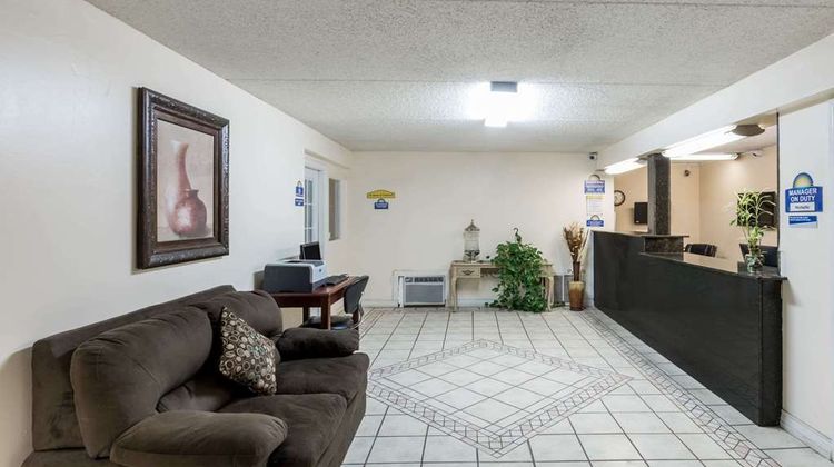 Days Inn Midland Lobby