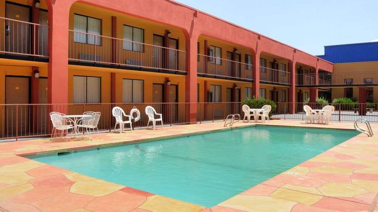 <b>Days Inn Midland Pool</b>. Images powered by <a href="https://iceportal.shijigroup.com/" title="IcePortal" target="_blank">IcePortal</a>.